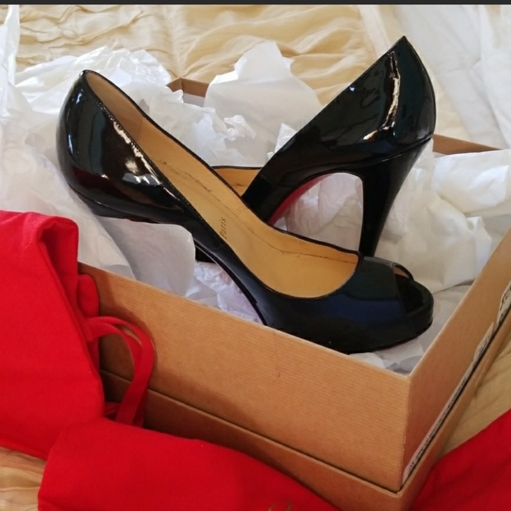Christian louboutin shiny  pee-toes stiletto